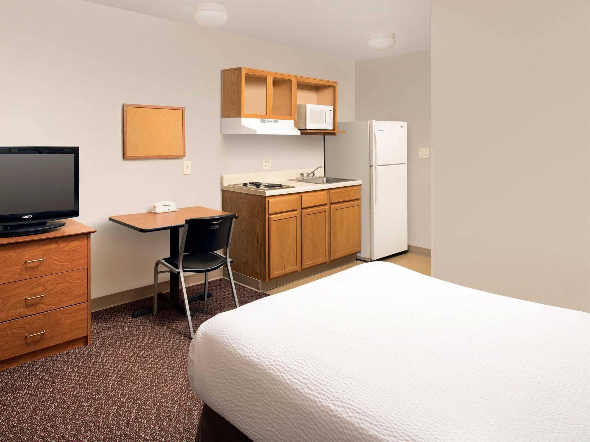 Woodspring Suites Columbia Fort Jackson Exterior photo