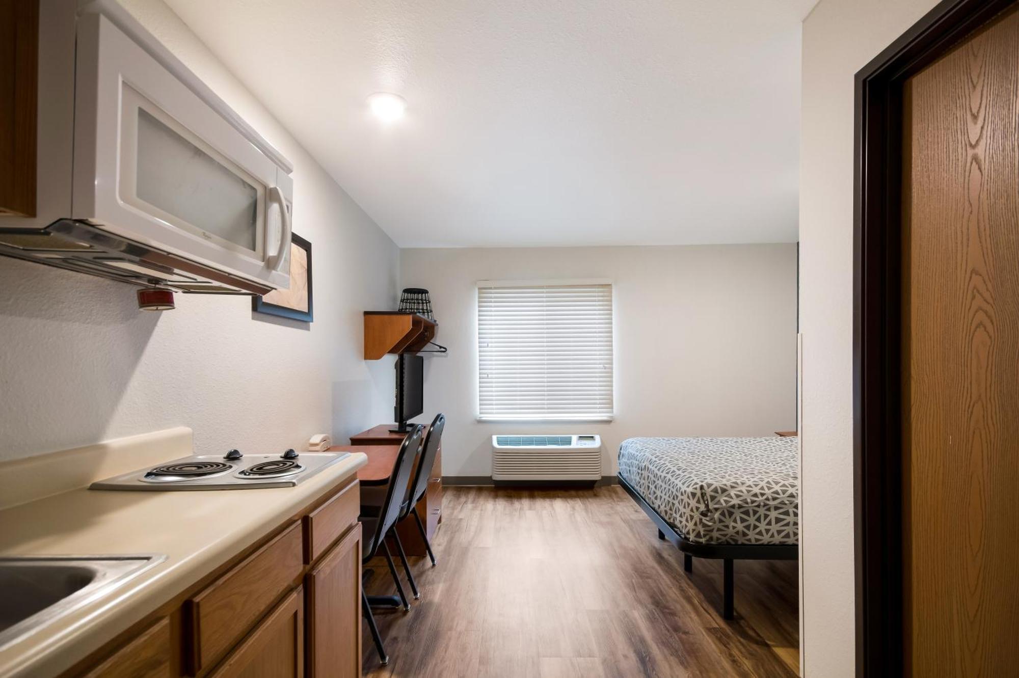 Woodspring Suites Columbia Fort Jackson Exterior photo