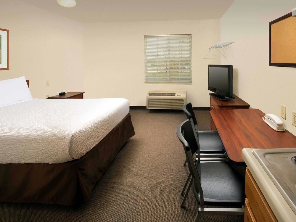 Woodspring Suites Columbia Fort Jackson Exterior photo